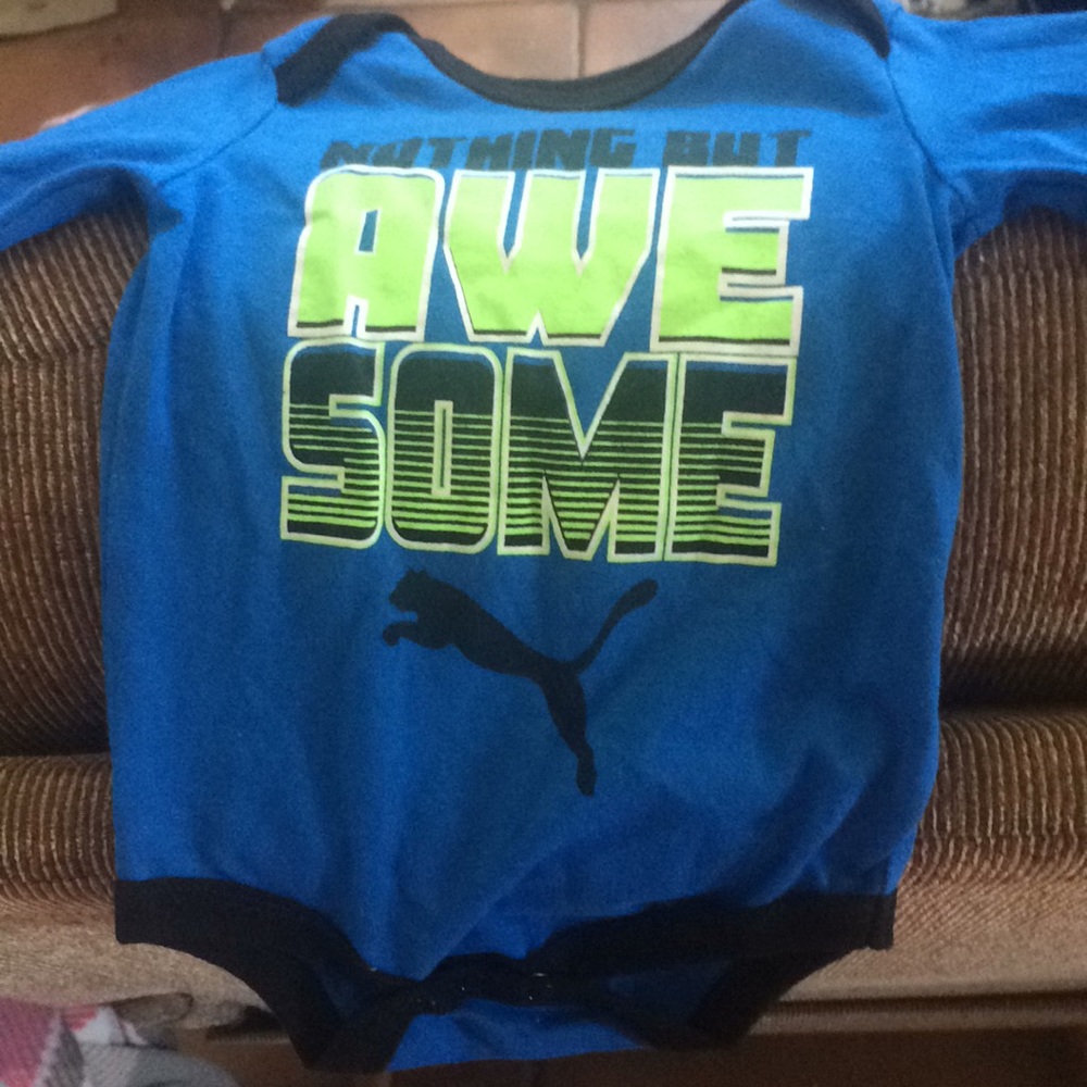 FINAL MARKDOWN Puma onesie 0-3 months